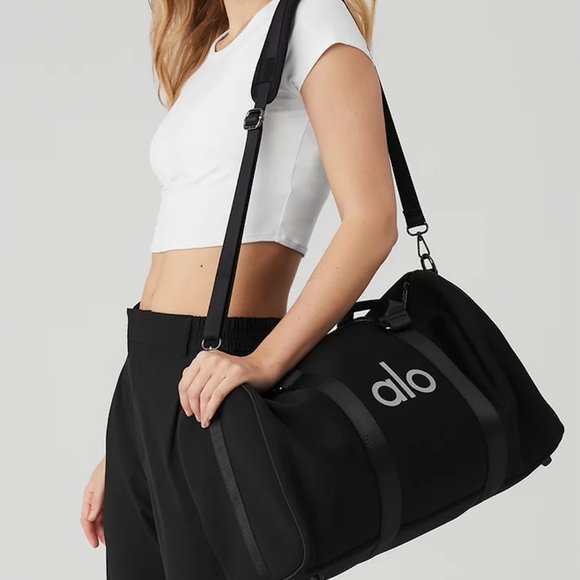 SOLD - Alo Yoga Traverse Duffle - Picture 1 of 7